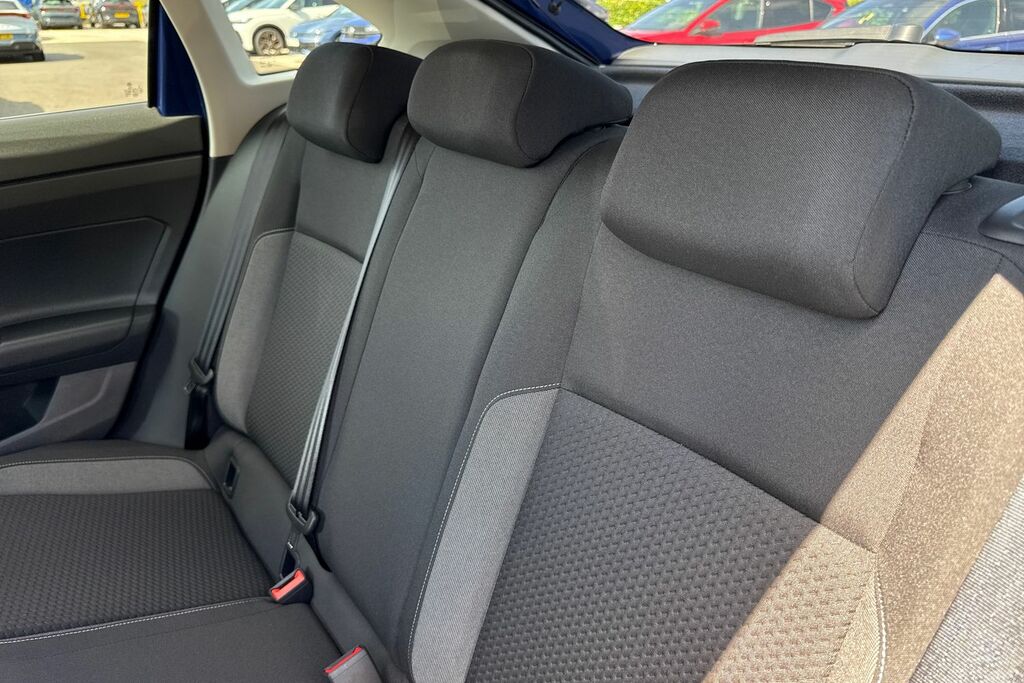 Volkswagen Taigo 1.0 Tsi R-line Suv Dsg White #18
