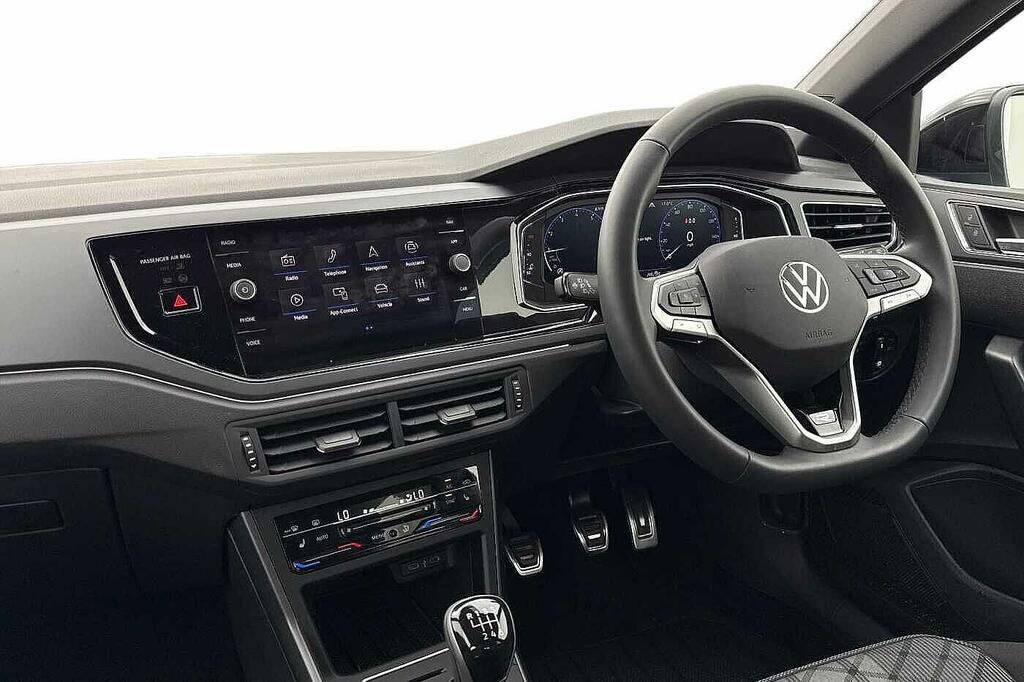 Volkswagen Taigo 1.0 Tsi 115 Black Edition Rear-view Camera White #2