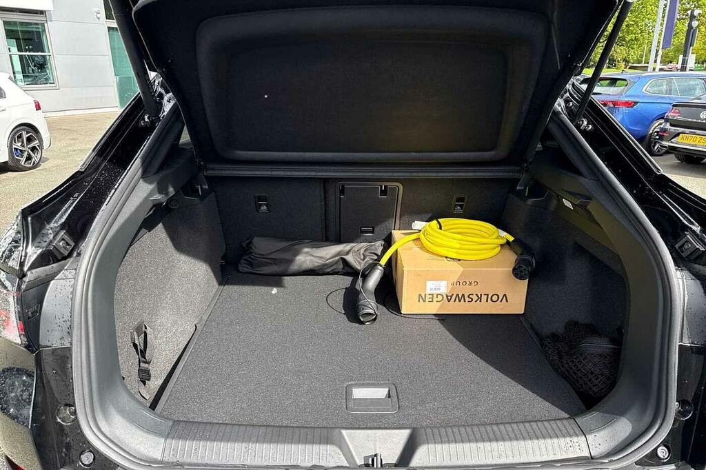 Volkswagen ID.5 128Kw Style Pro 77Kwh Heat Pump Blue #9
