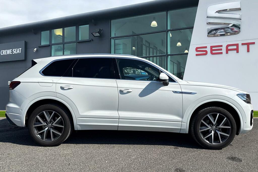 Volkswagen Touareg 3.0 Tdi V6 R-line Tiptronic 4Motion Euro 6 Ss 5 White #3