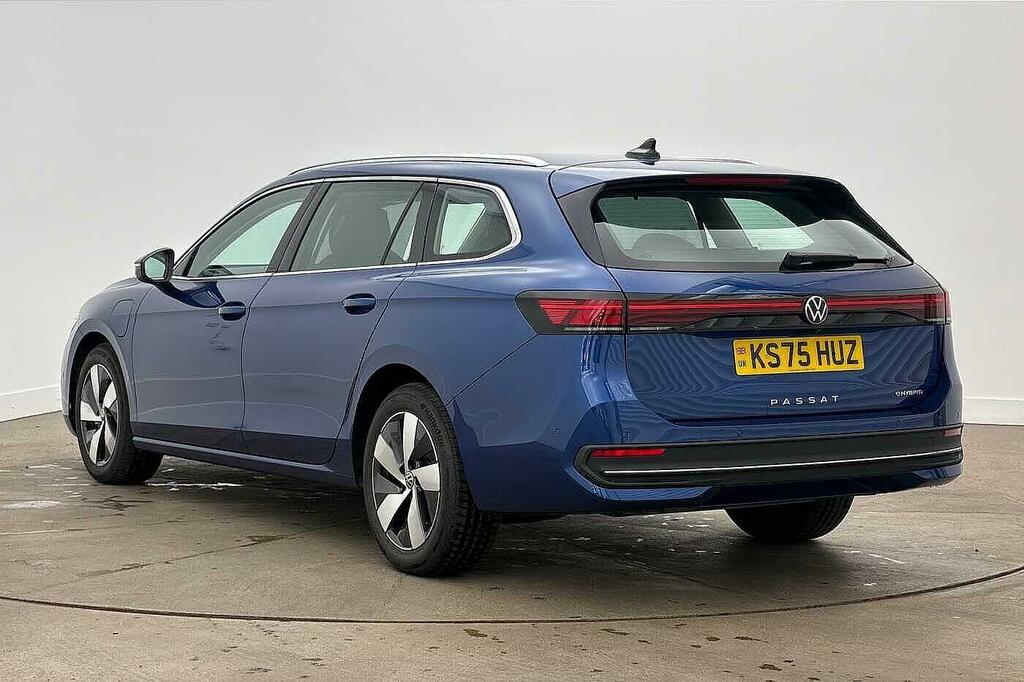 Volkswagen Passat 1.5 Tsi Ehybrid Life Dsg Blue #3