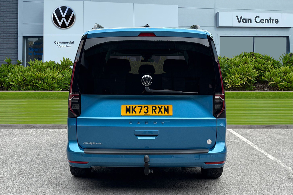 Volkswagen Caddy California Maxi 1.5 Tsi Dsg Blue #4