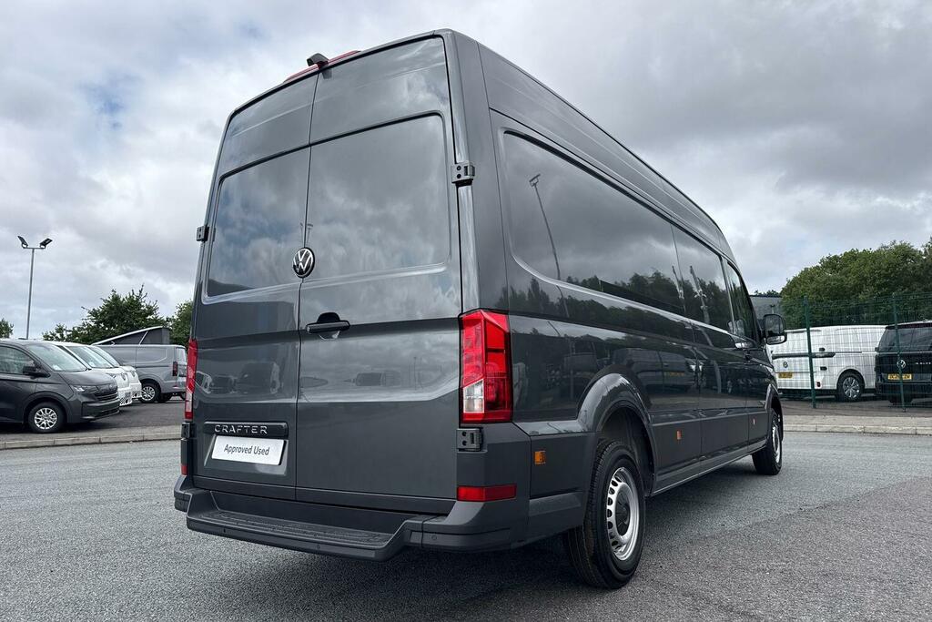 Volkswagen Crafter Cr35 Mwb Fwd 2.0 Tdi 140Ps Commerce Plus High Roof #28