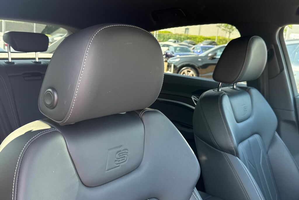 Audi Q8 e tron 250Kw 50 Quattro 95Kwh Black Edition Esta Grey #22