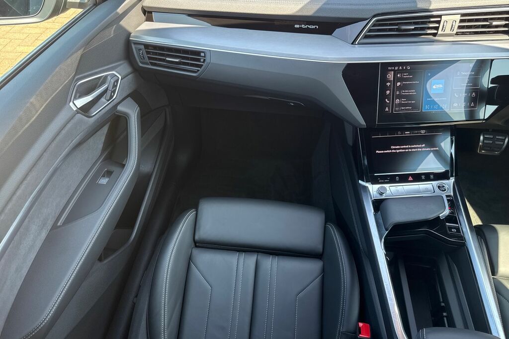 Audi Q8 e tron 250Kw 50 Quattro 95Kwh Black Edition Esta Grey #19