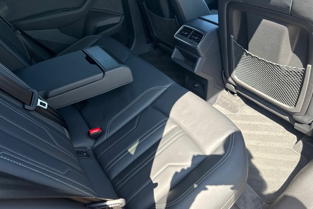 Audi Q8 e tron 250Kw 50 Quattro 95Kwh Black Edition Esta Grey #40