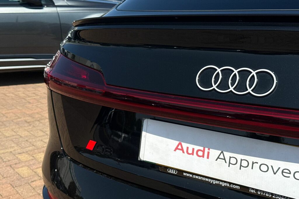Audi Q8 e tron 250Kw 50 Quattro 95Kwh Black Edition Esta Grey #38