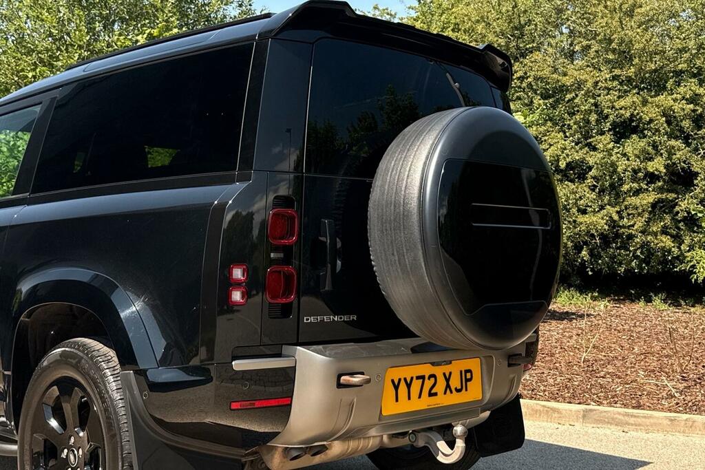 Land Rover Defender 90 2.0 P300 Se 90 6 Seat Estate YK73VLV Black #44