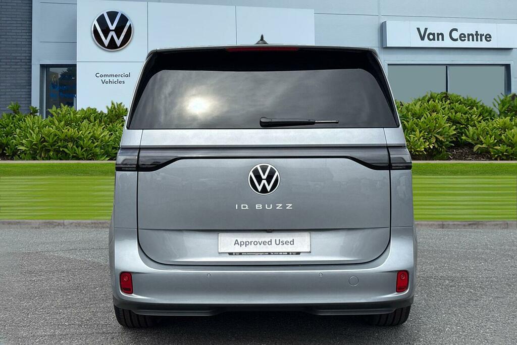Volkswagen ID.Buzz Id. Buzz Life 5-Seat Swb 286 Ps 79 Kwh Au Silver #4