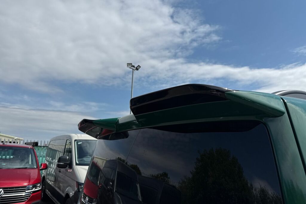 Volkswagen Transporter Sportline 2.0 Tdi T32 Sportline Green #29