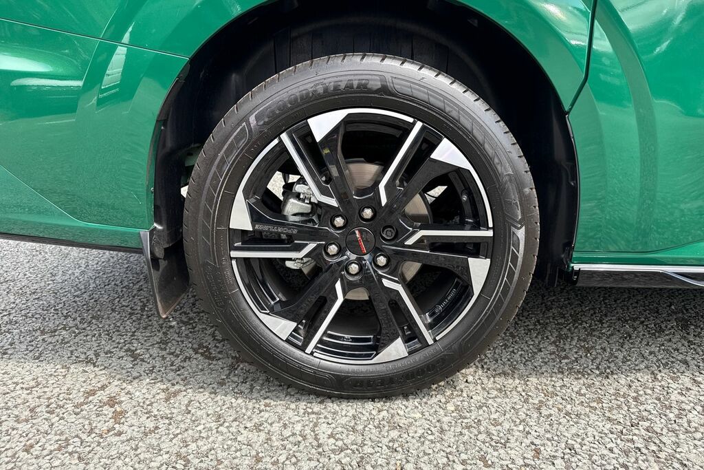 Volkswagen Transporter Sportline 2.0 Tdi T32 Sportline Green #11