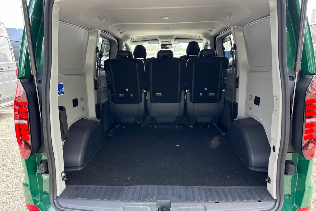 Volkswagen Transporter Sportline 2.0 Tdi 170 Sportline 75 Kombi Van  #6
