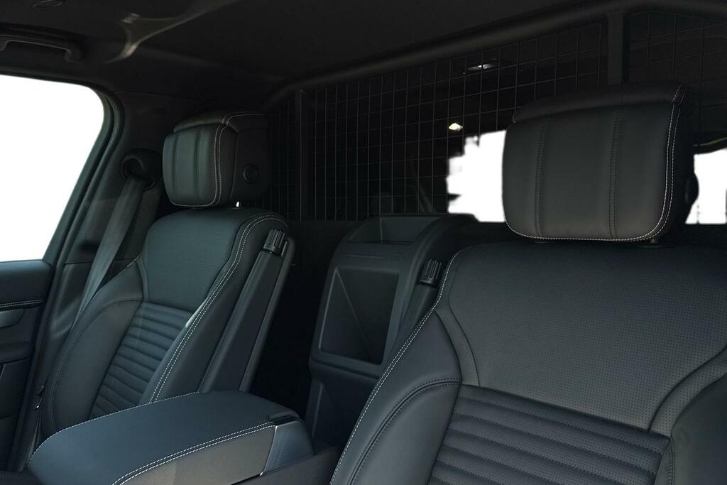 Land Rover Discovery 3.0 D350 Dynamic Hse Commercial Grey #4
