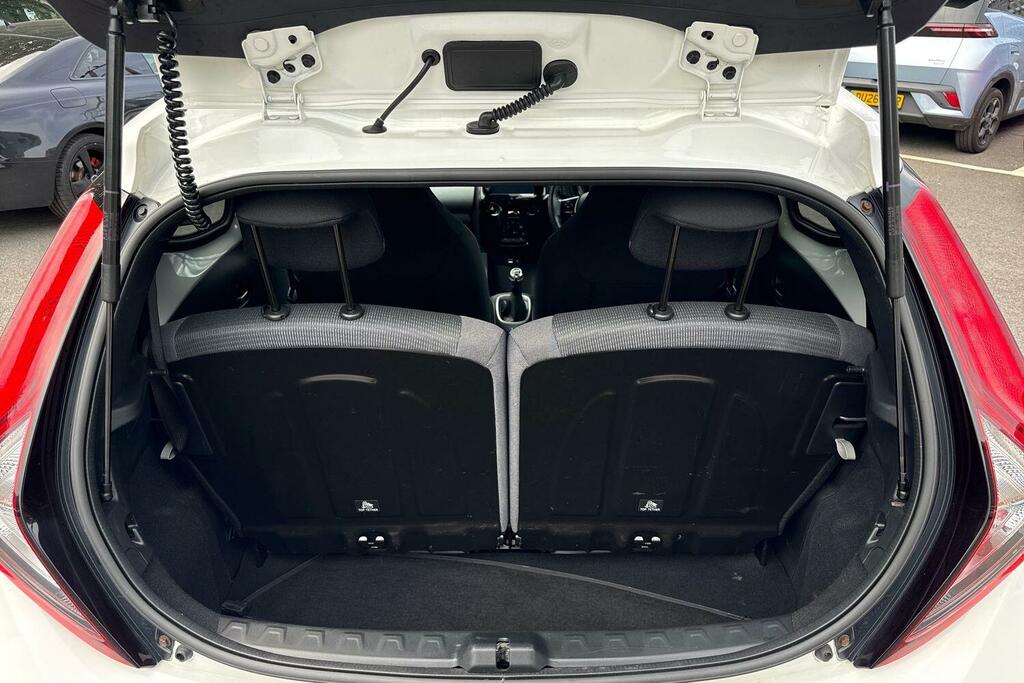 Toyota Aygo 1.0 Vvt-i X-trend Tss Silver #9