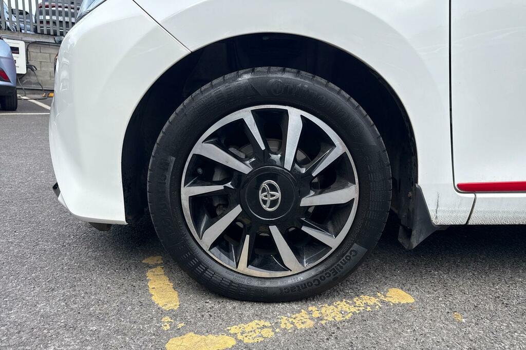 Toyota Aygo 1.0 Vvt-i X-trend Tss Silver #21
