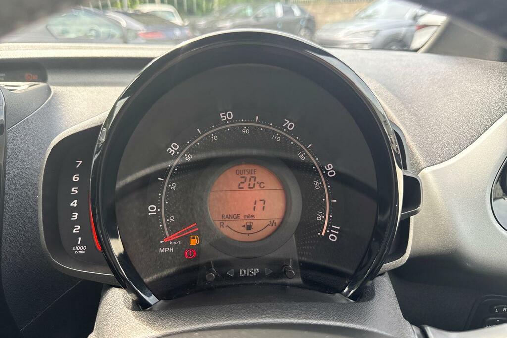 Toyota Aygo 1.0 Vvt-i X-trend Tss Silver #31