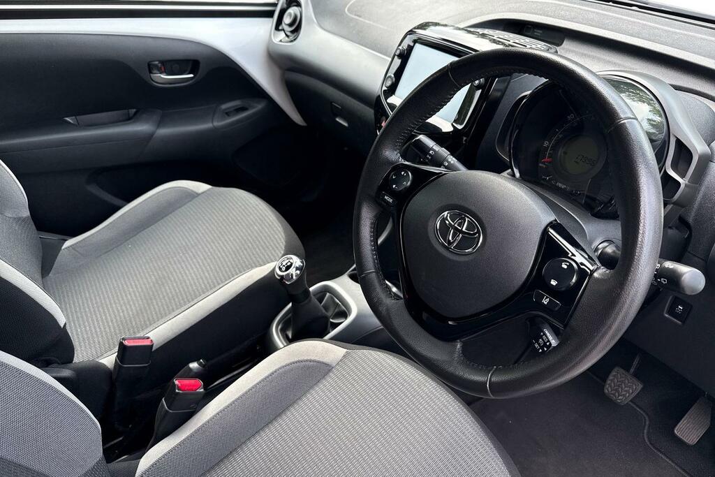 Toyota Aygo 1.0 Vvt-i X-trend Tss Silver #7