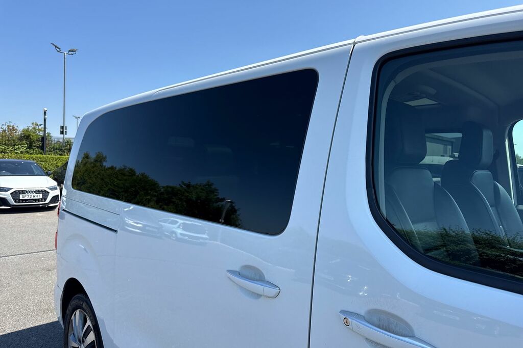 Peugeot Traveller 2020 Peugeot Traveller 1.5 Bluehdi Ss Active Grey #36