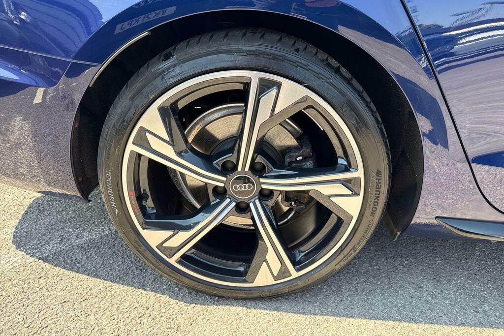Audi A4 2.0 Tfsi 40 S Line Estate S Tronic Euro Black #21