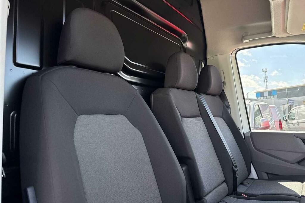 Volkswagen Crafter Cr35 Mwb Fwd 2.0 Tdi 140Ps Commerce Plus High Roof White #19