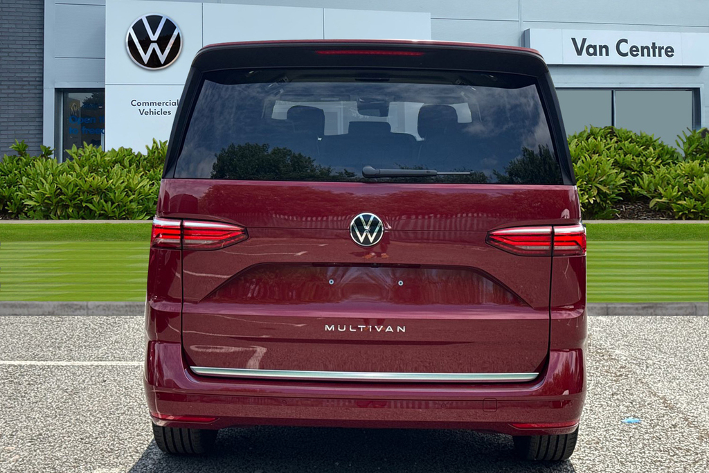 Volkswagen Multivan 2.0 Tdi Style Mpv Dsg Euro 6 Ss 150 Red #4