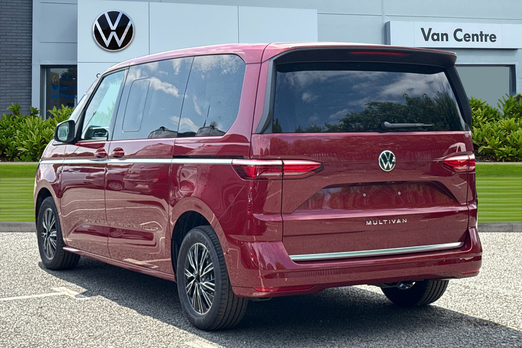 Volkswagen Multivan 2.0 Tdi Style Mpv Dsg Euro 6 Ss 150 Red #2