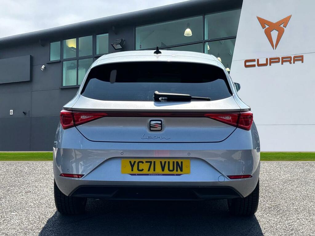 Seat Leon 1.5 Tsi Evo Se Dynamic YC71VUN Silver #4