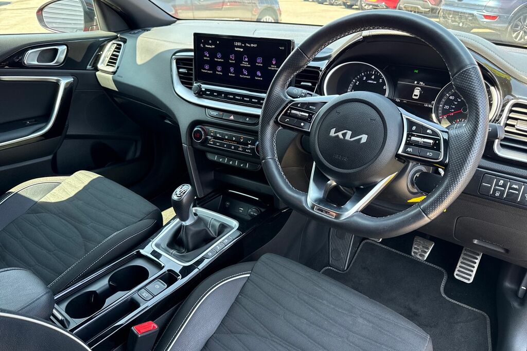 Kia Proceed Gt-line Red #30
