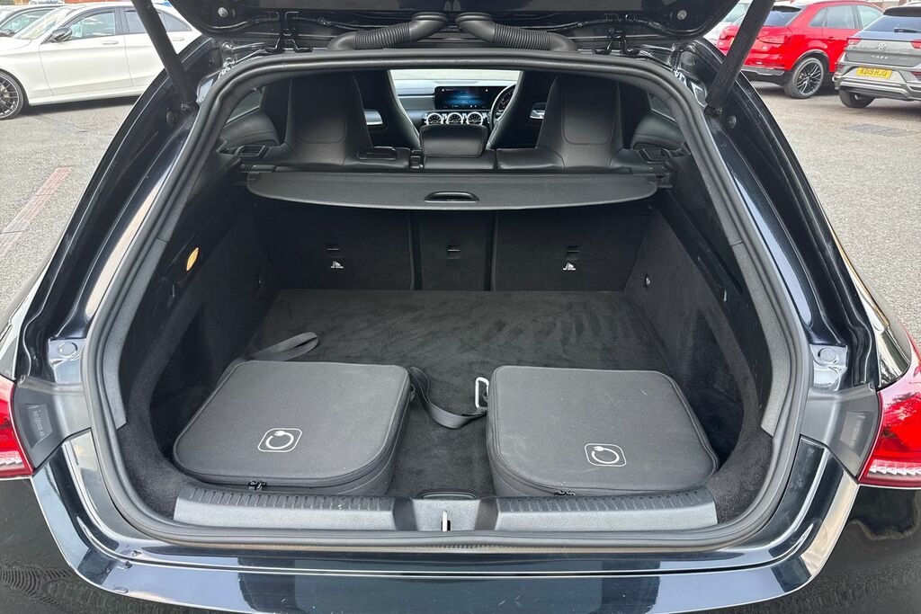 Mercedes-Benz CLA Class 1.3 Cla250e 15.6Kwh Amg Line Night Edition Premiu Black #6