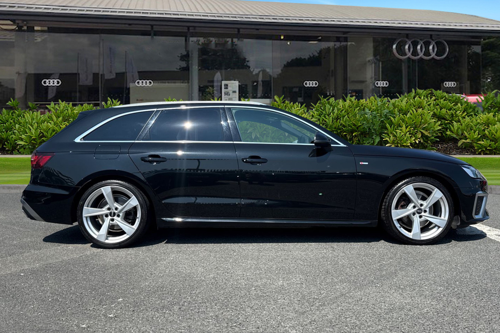 Audi A4 Avant Avant O S Line 35 Tfsi 150 Ps S Tronic Black #3