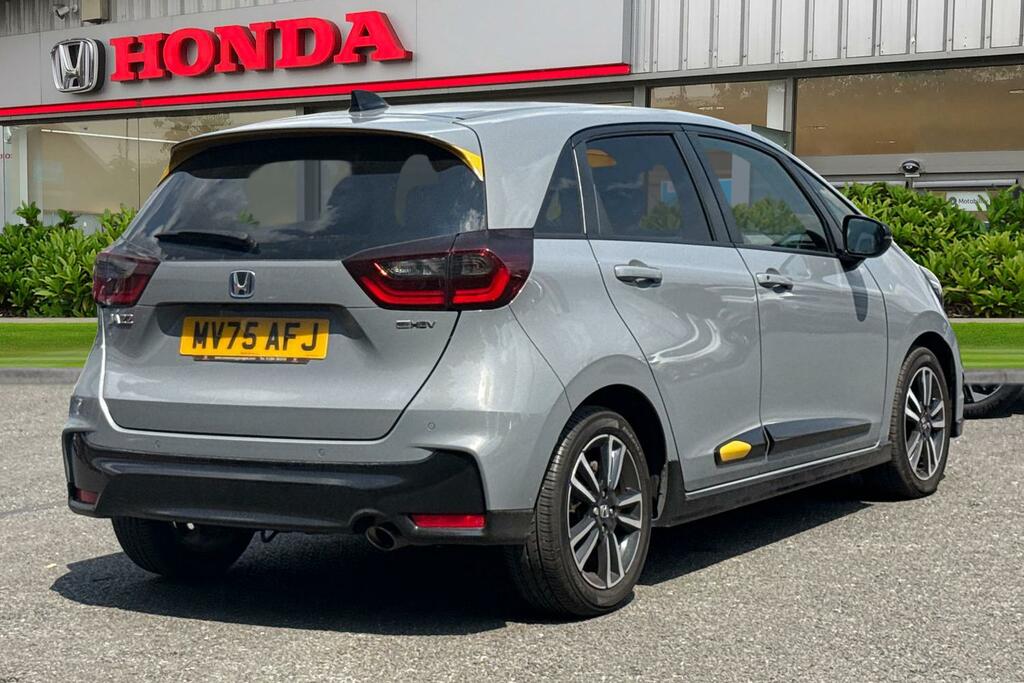 Honda Jazz Honda Jazz Hatchback 1.5 I-mmd Hybrid Advance Spor Red #7