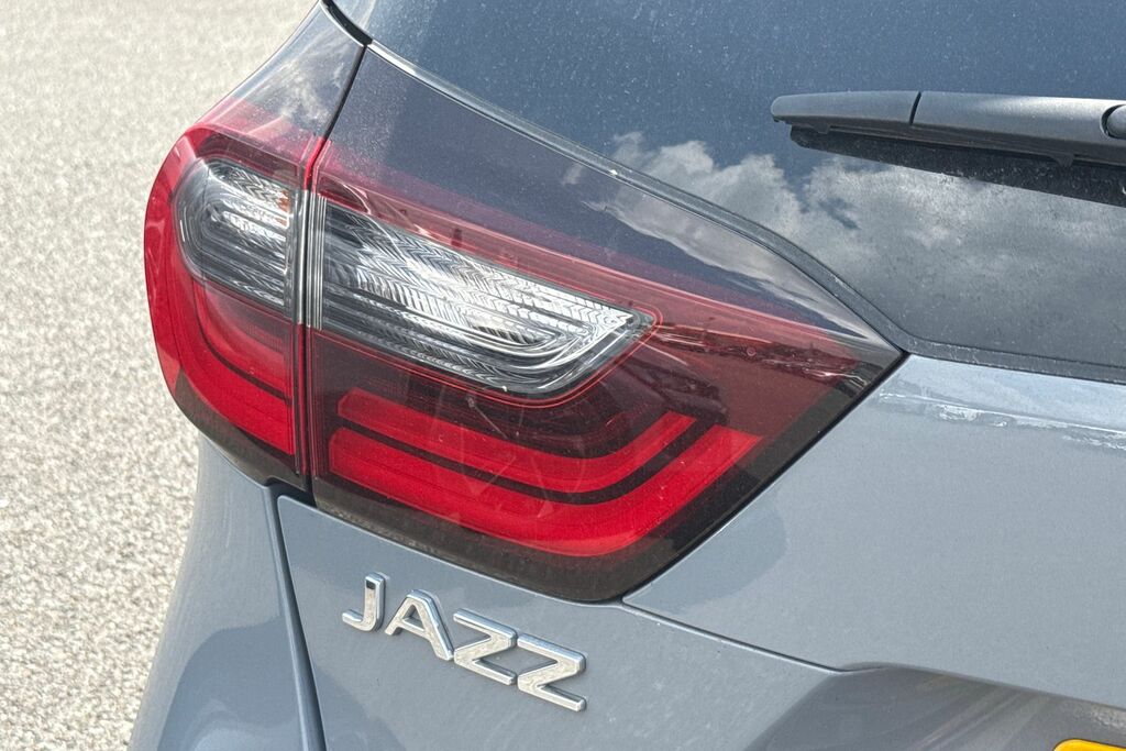 Honda Jazz Honda Jazz Hatchback 1.5 I-mmd Hybrid Advance Spor Red #31
