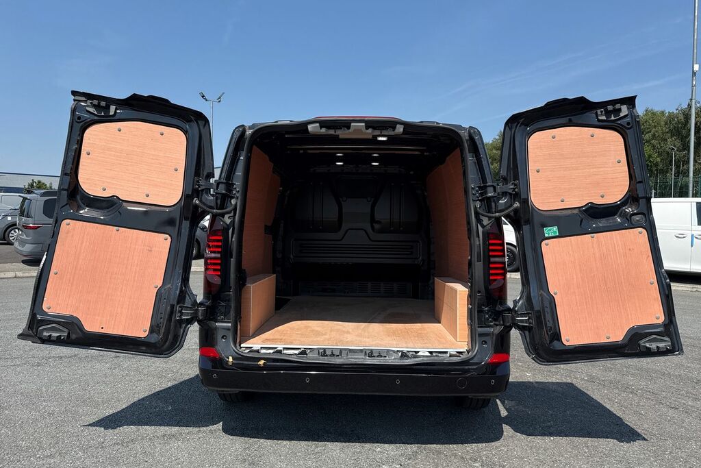 Volkswagen Transporter 2.0 Tdi 110 Commerce Pro Van Black #6