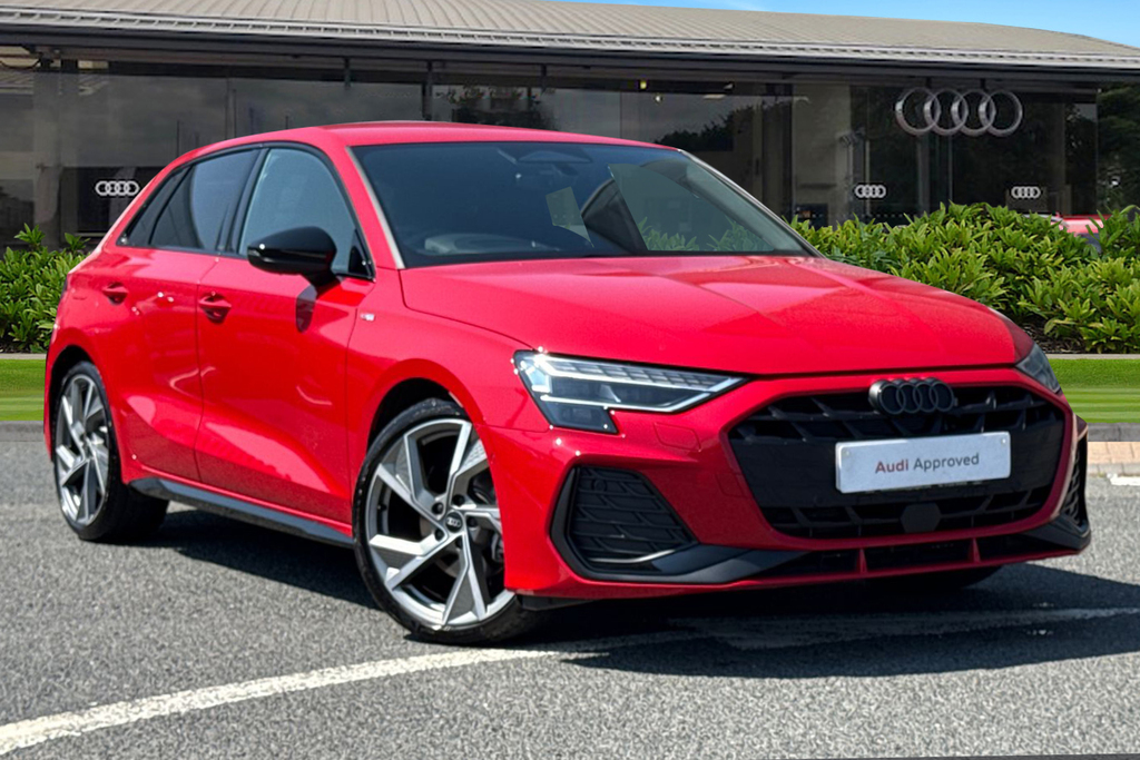 Audi A3 Black Edition Tfsi 150 Ps S Tronic Red
