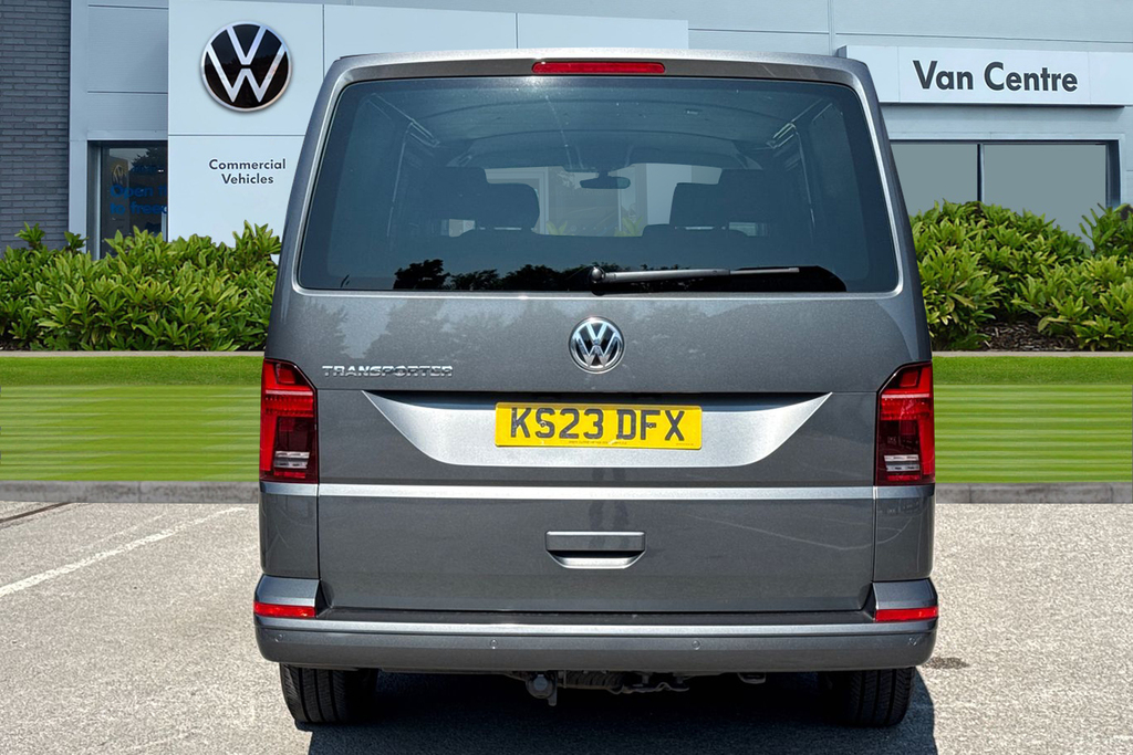 Volkswagen Transporter Kombi Highline Lwb 150Ps 2.0Tdi 7Sp Dsg Grey #4