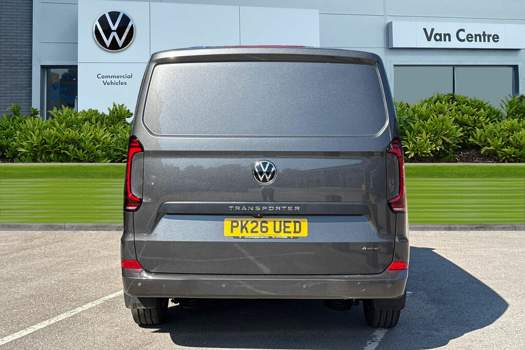 Volkswagen Transporter 2.0 Tdi 150 Commerce Pro Van 4Motion Grey #4