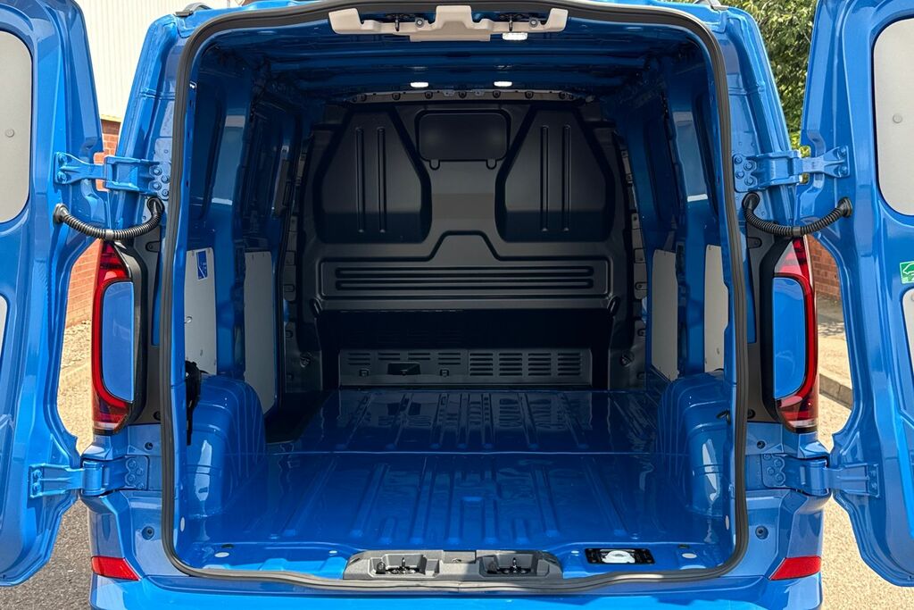Volkswagen Transporter 2.0 Tdi 150 Commerce Pro Van Blue #6