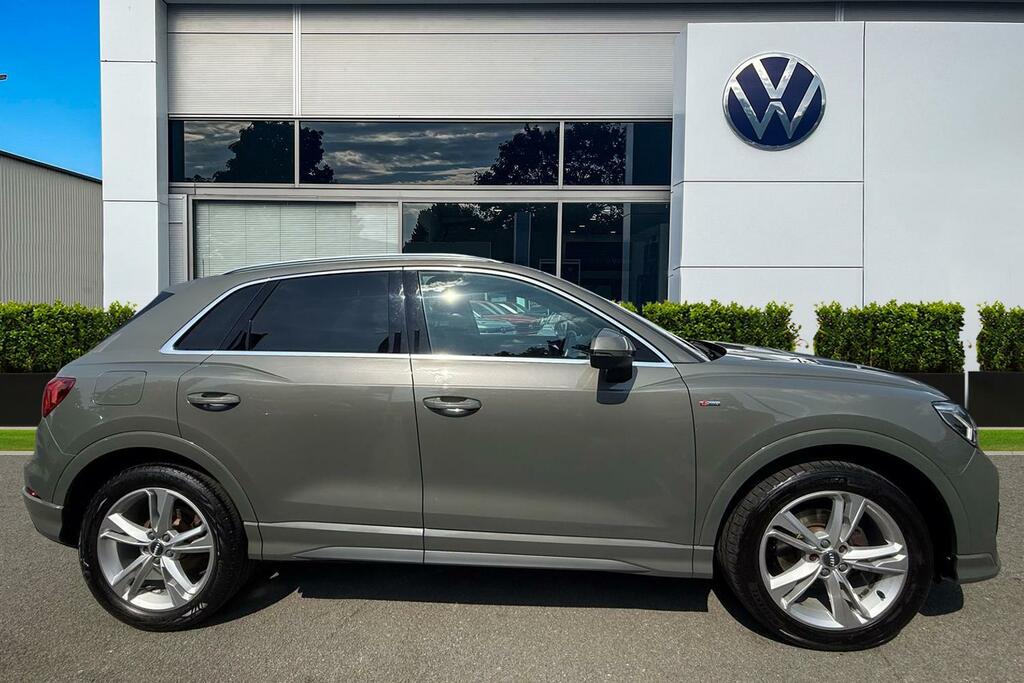 Audi Q3 35 Tfsi S Line Grey #3