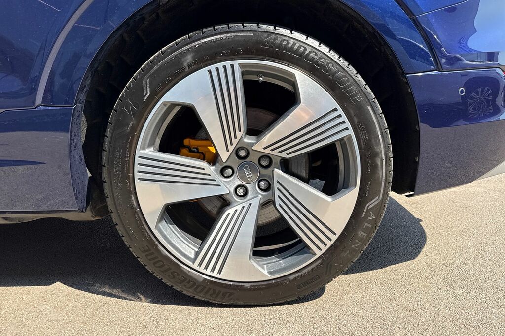 Audi E-tron Suv Black #11