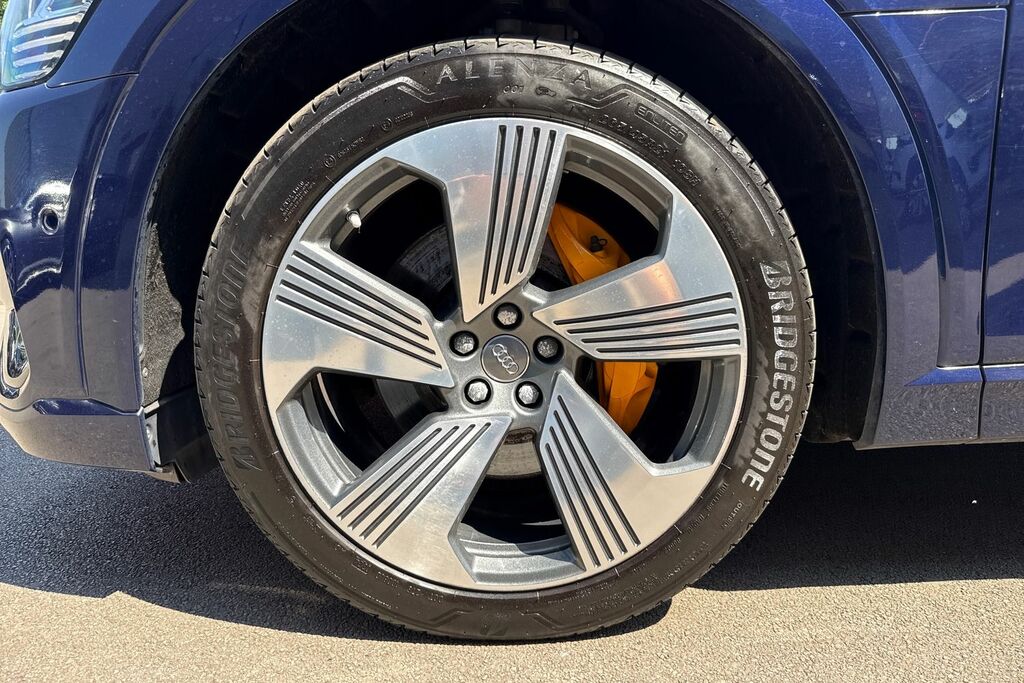 Audi E-tron Suv Black #12