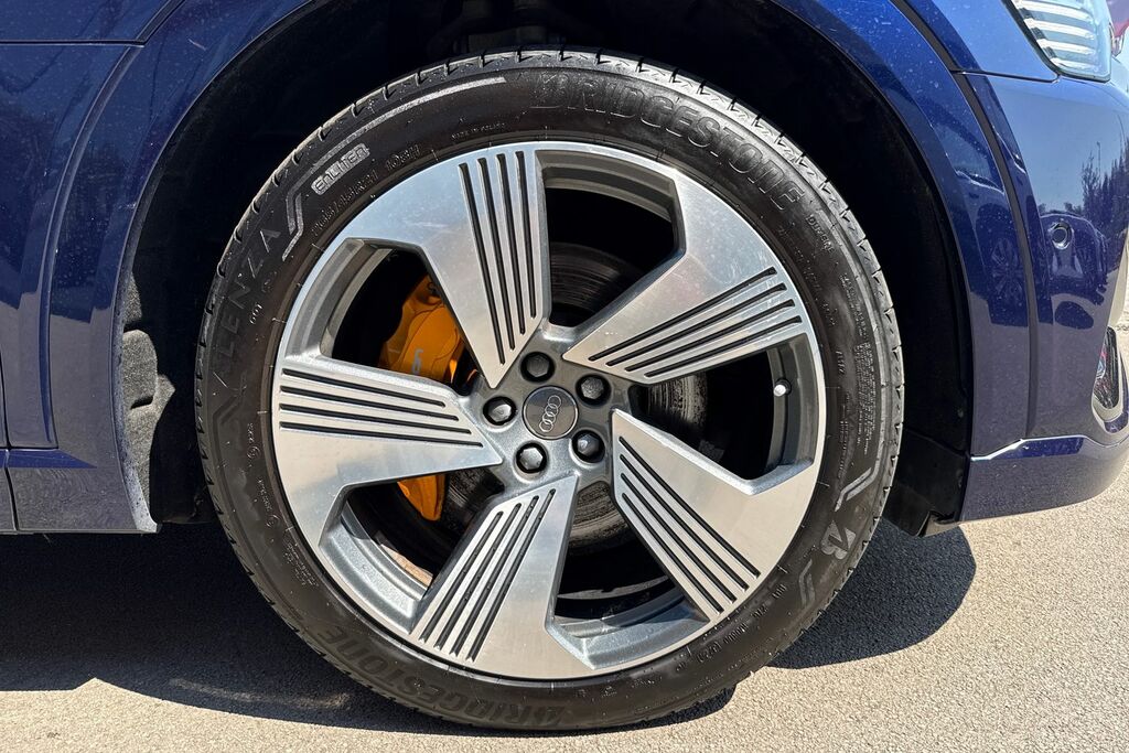 Audi E-tron Suv Black #9