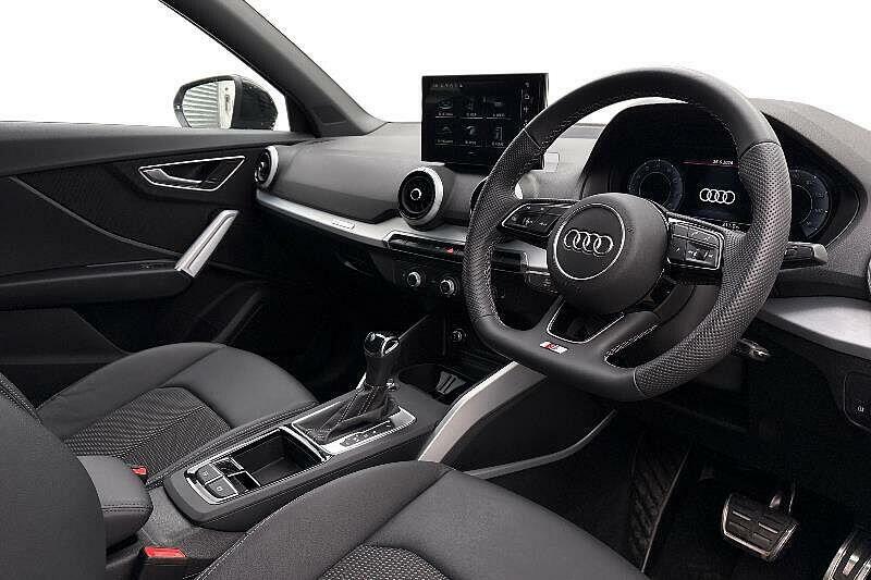 Audi Q2 Black Edition 35 Tfsi 150 Ps S Tronic Black #5