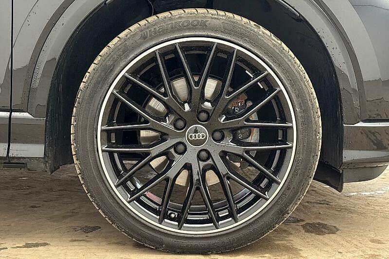 Audi Q2 Black Edition 35 Tfsi 150 Ps S Tronic Black #4