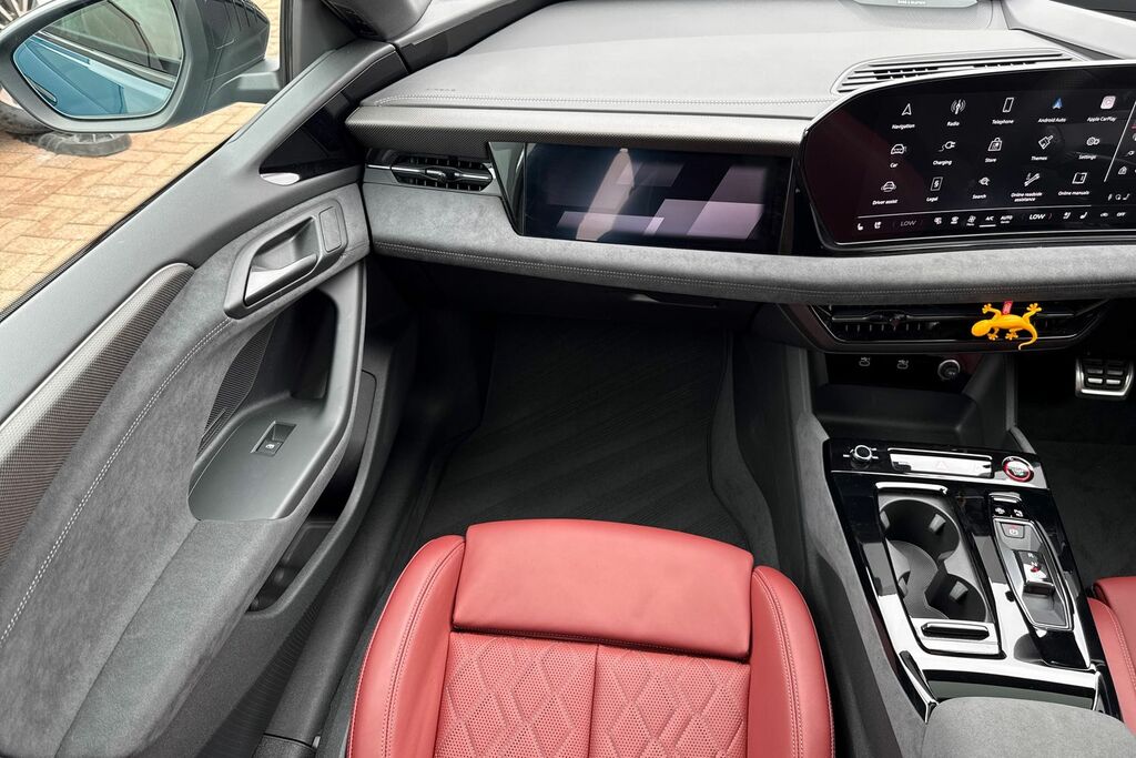 Audi S6 E-Tron Sportback S6 Sportback Edition 1 E-tron 370,00 Kw Black #19