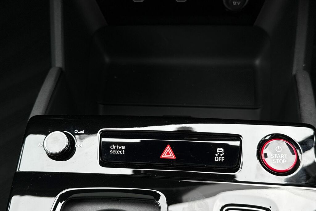 Audi S6 E-Tron Sportback S6 Sportback Edition 1 E-tron 370,00 Kw Black #58