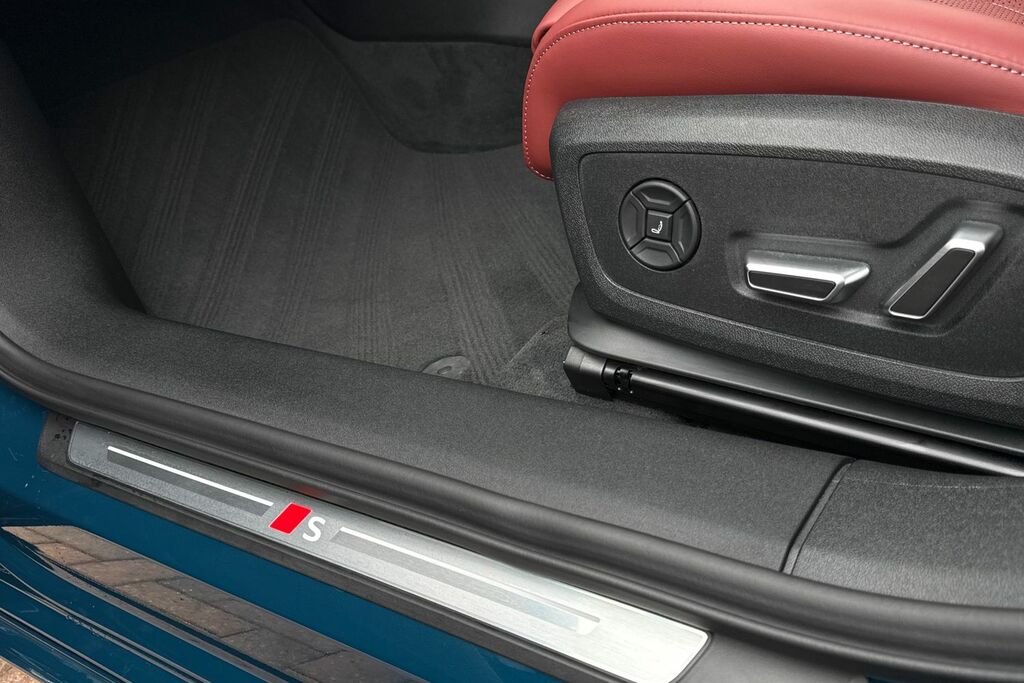 Audi S6 E-Tron Sportback S6 Sportback Edition 1 E-tron 370,00 Kw Black #35