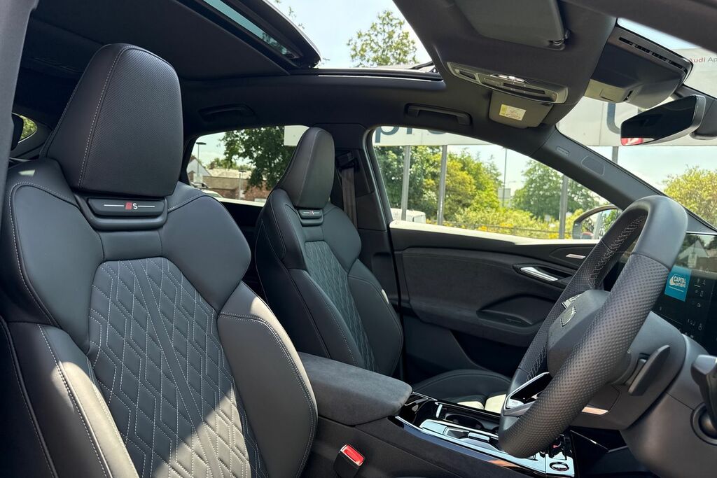 Audi SQ6 E-Tron Sq6 Sportback Edition 1 E-tron 360,00 Kw Blue #44