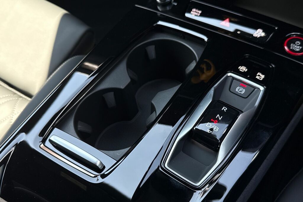 Audi SQ6 E-Tron Sq6 Sportback Edition 1 E-tron 360,00 Kw Blue #22