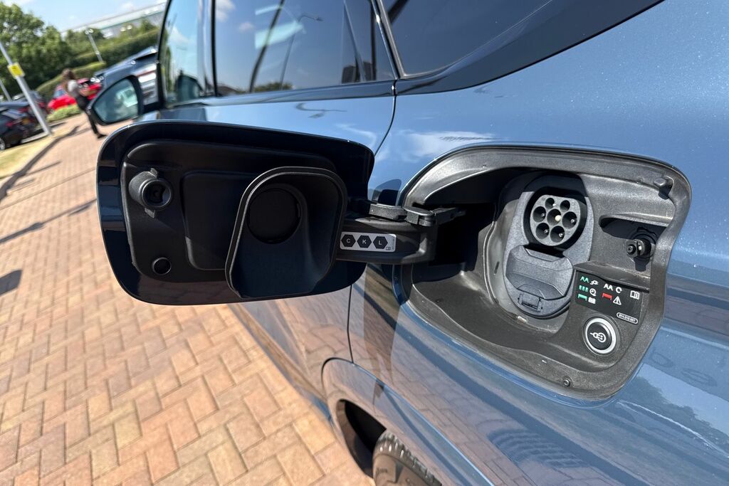 Audi SQ6 E-Tron Sq6 Sportback Edition 1 E-tron 360,00 Kw Blue #32