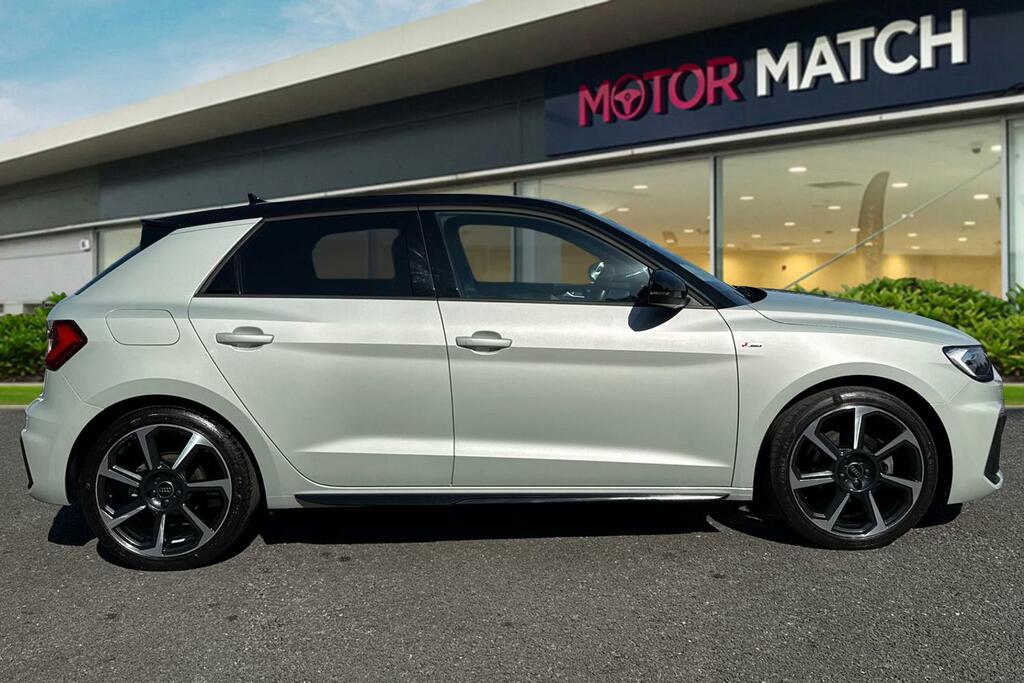 Audi A1 1.0 Tfsi 30 Black Edition Sportback Euro 6 Ss 5 BJ73XXM Silver #3